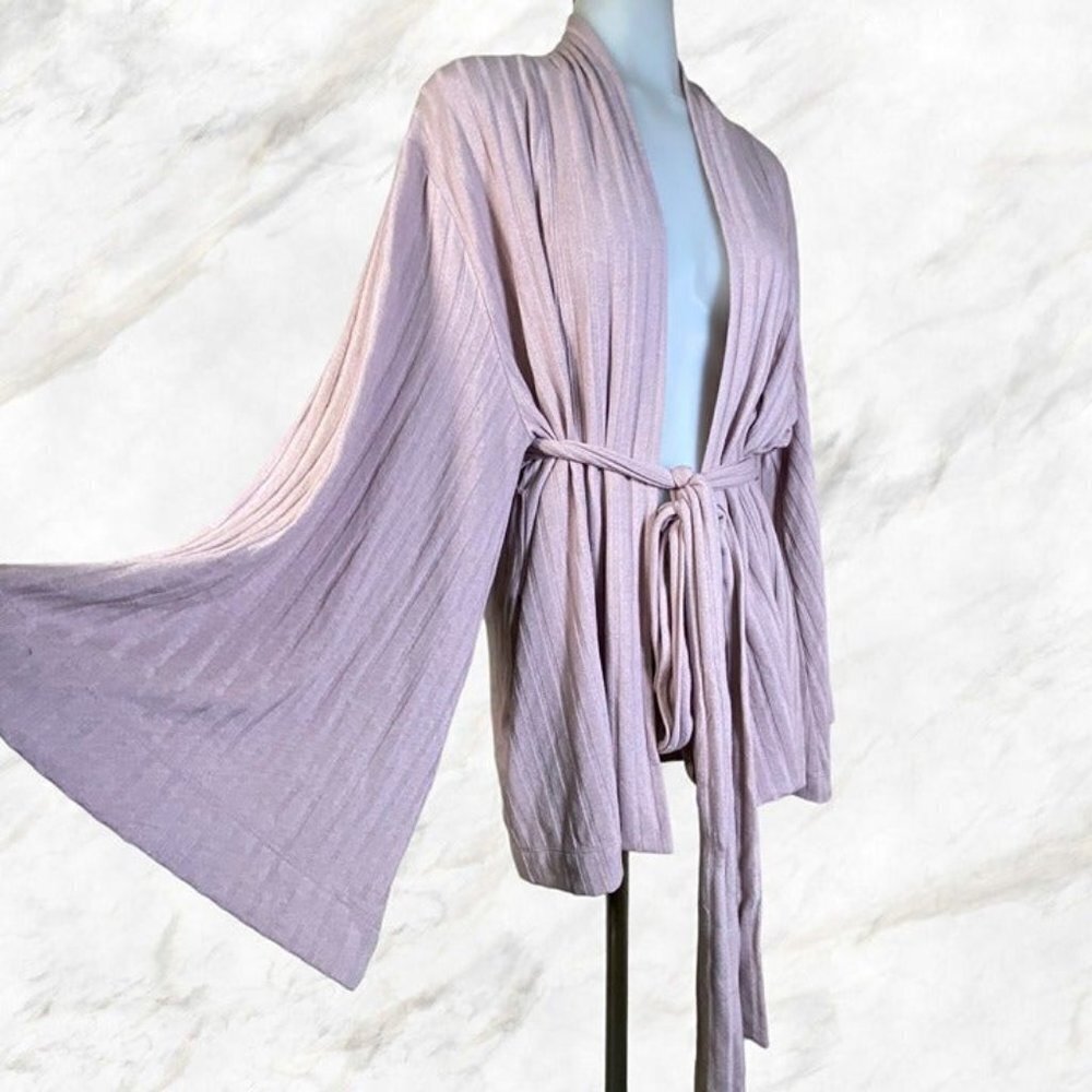 Lovers and Friends Jay Robe - Blush - Picture 3 of 11